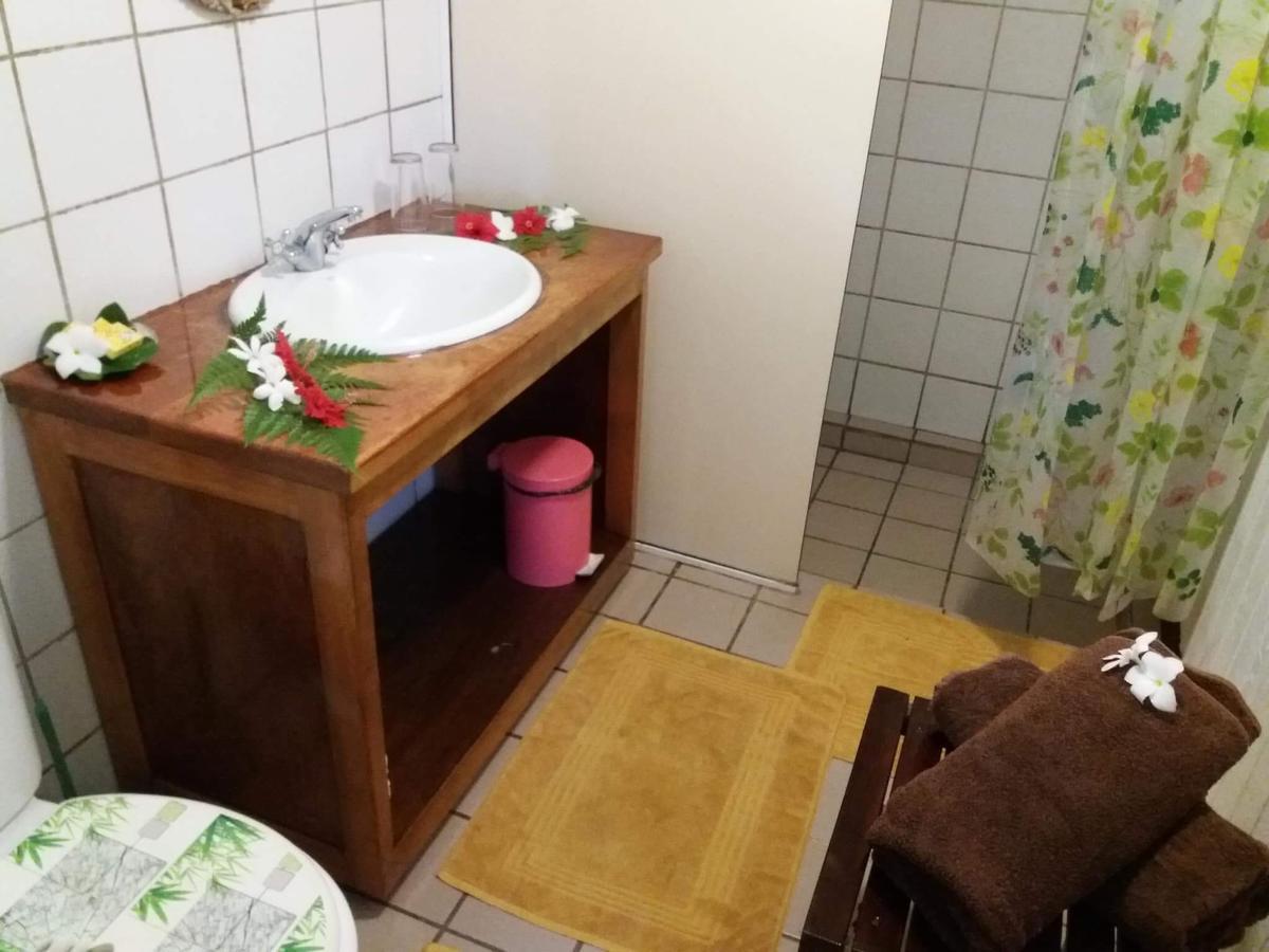 Pension Hibiscus Tahaa Uturoa Eksteriør bilde